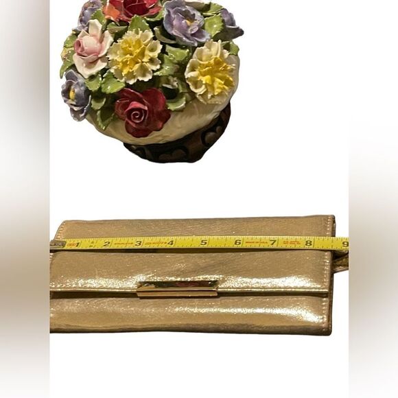 NWOT R.H Macy & Co Jewelry roll folder wallet in gold fabric - Picture 4 of 6